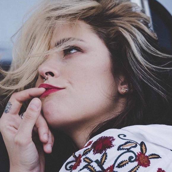 Meet your Posher, Hb - Picture 1 of 1